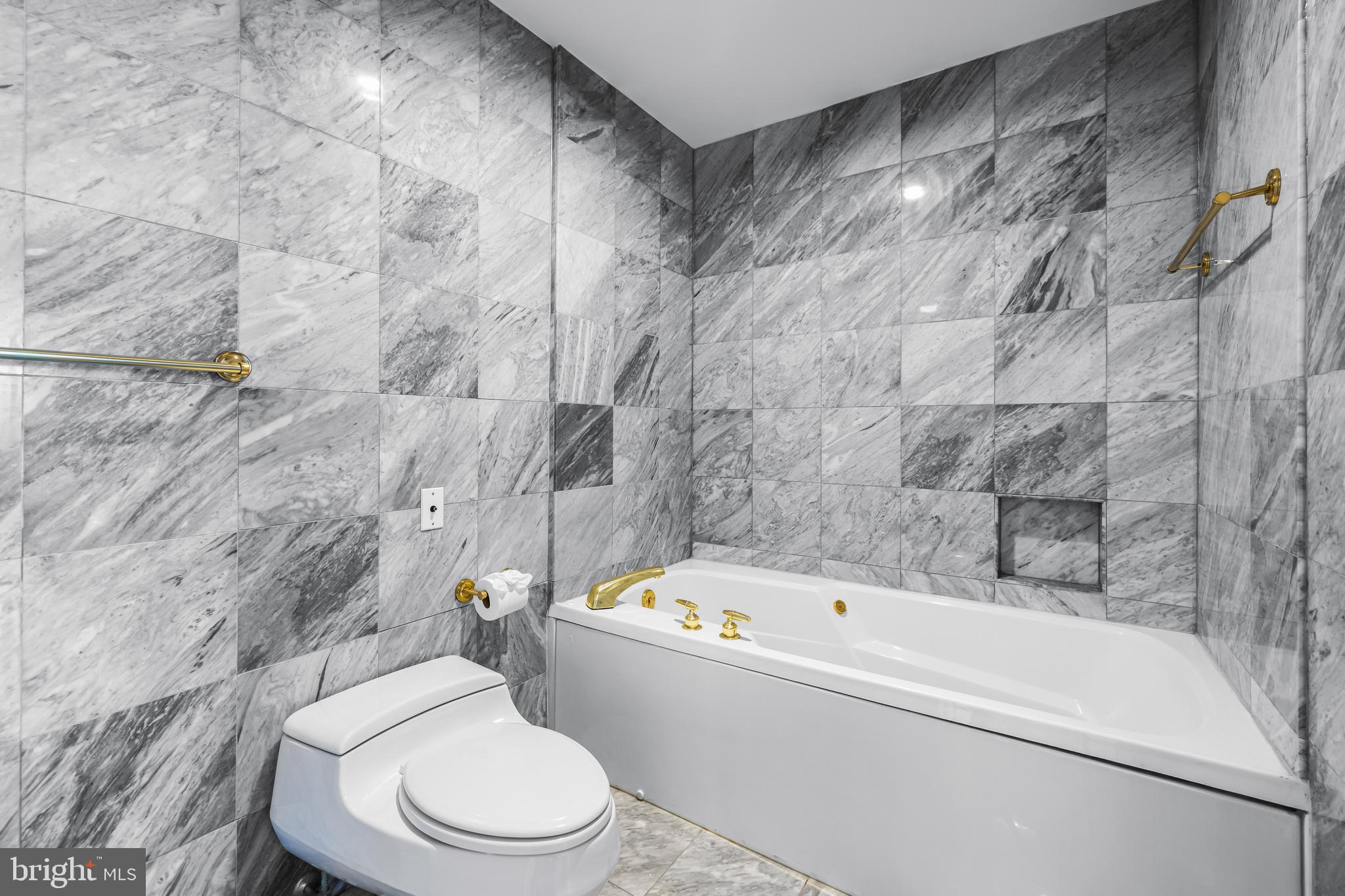 3801 Canterbury Rd #507