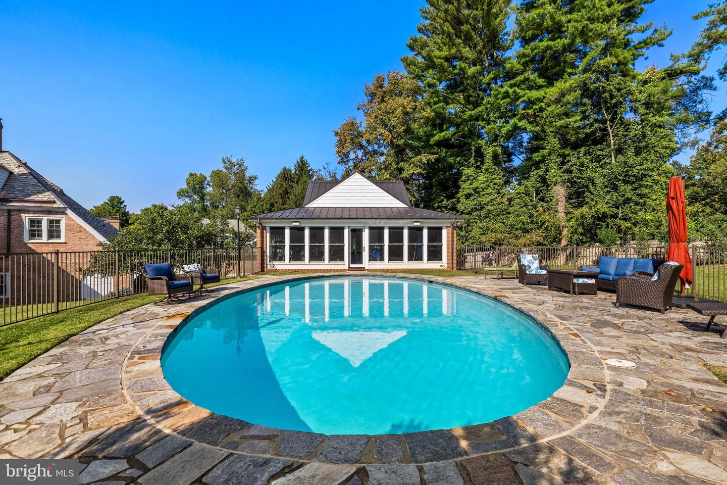 20 Blythewood Rd
