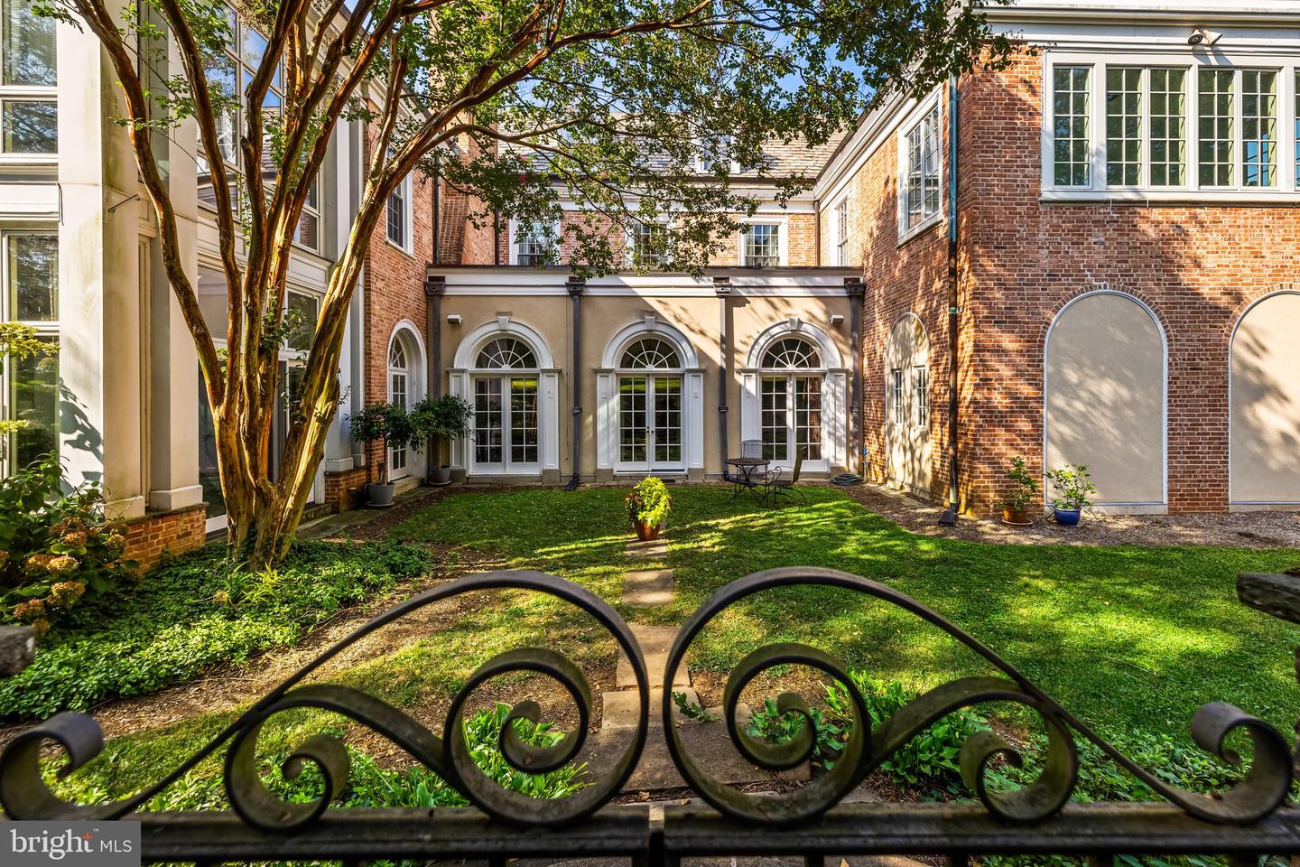 20 Blythewood Rd