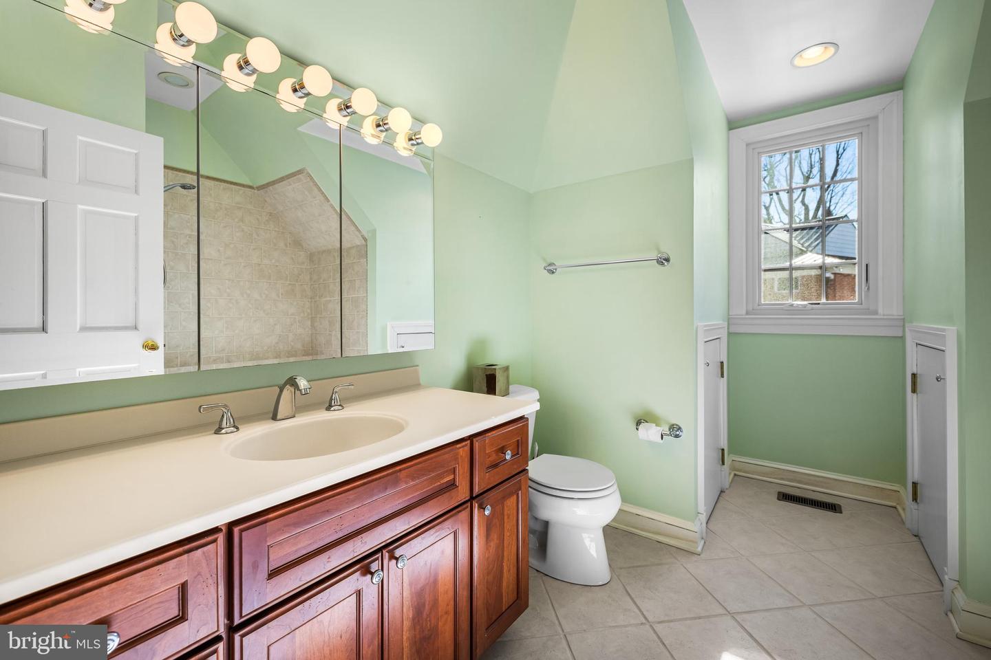 20 Blythewood Rd