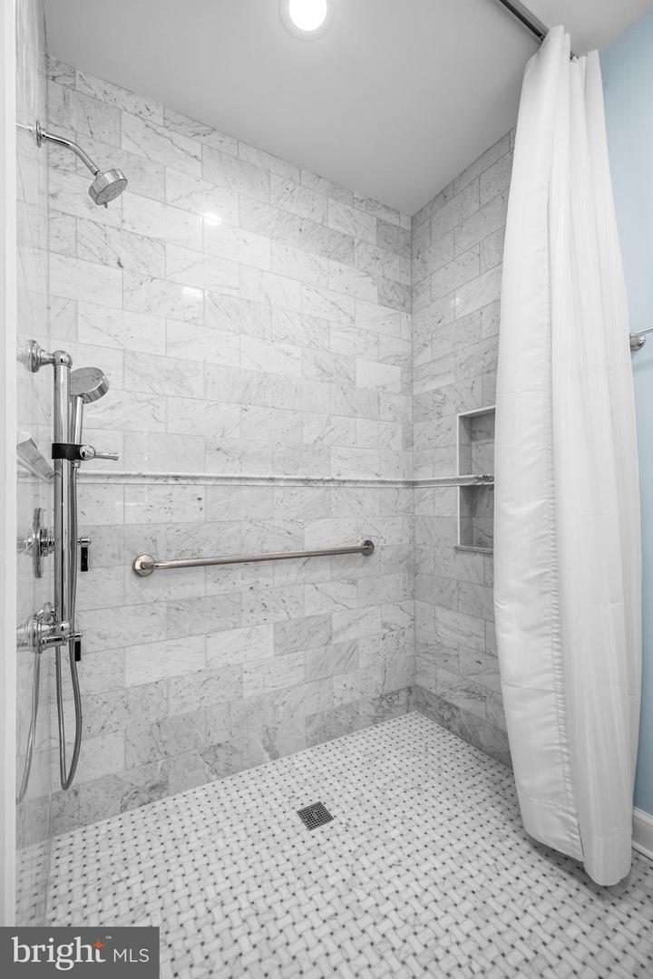 20 Blythewood Rd