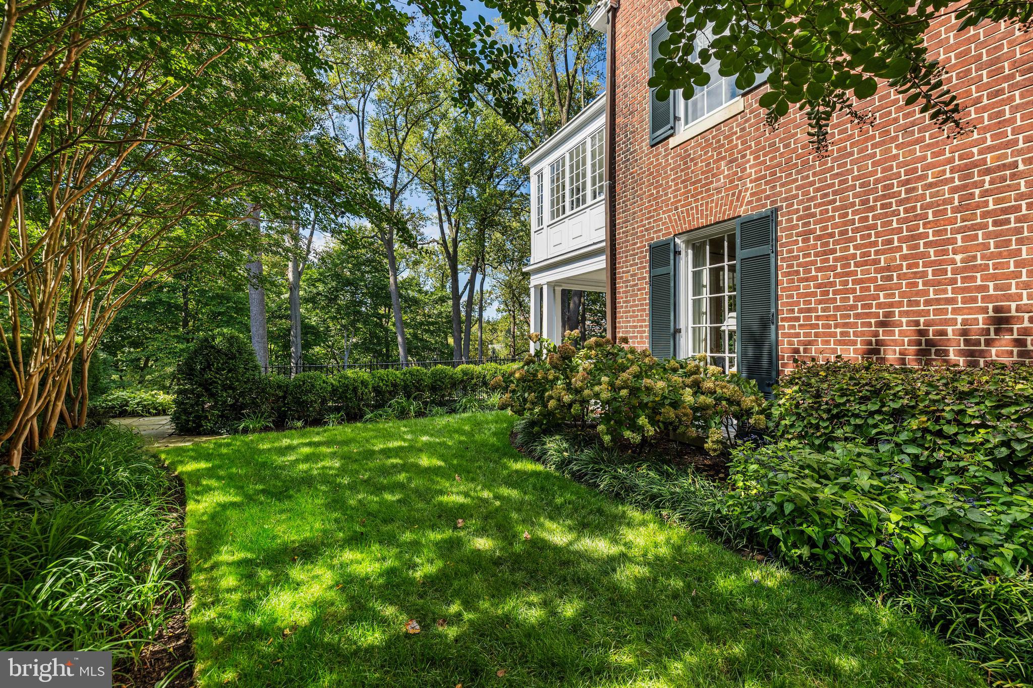 24 Whitfield Rd