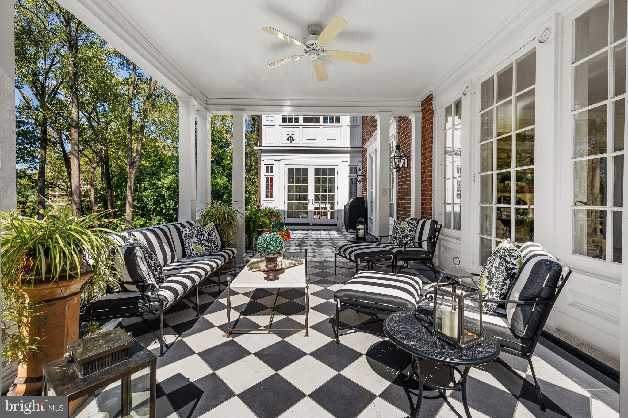 24 Whitfield Rd