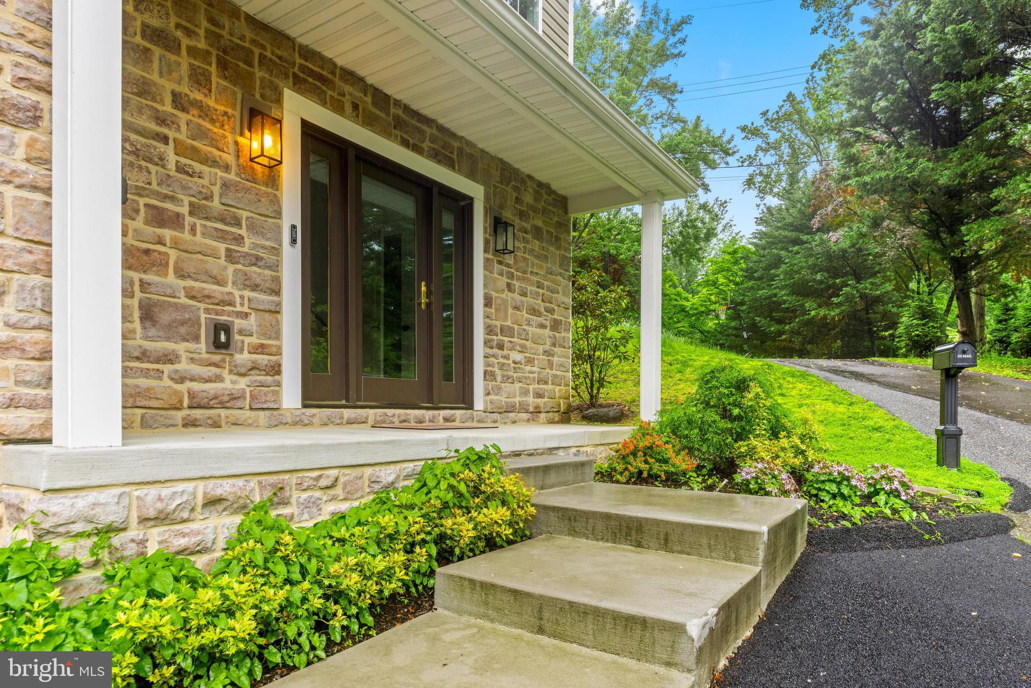 1032 Terrace Gln