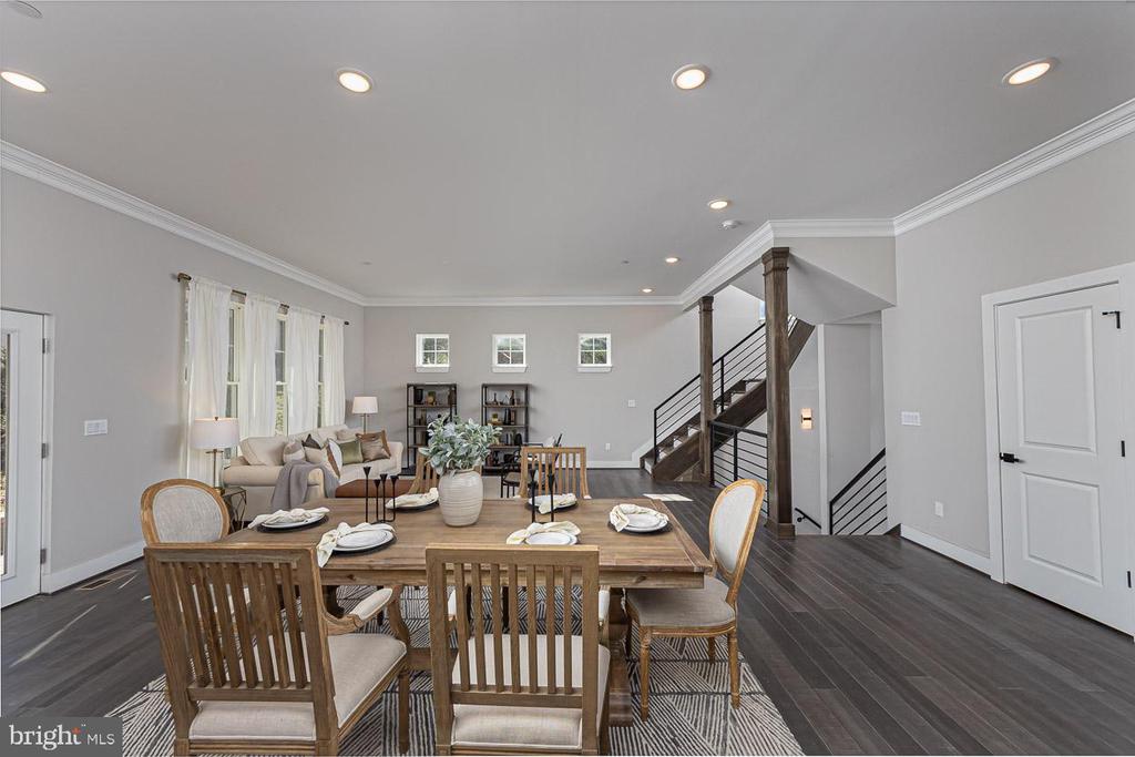 1032 Terrace Gln