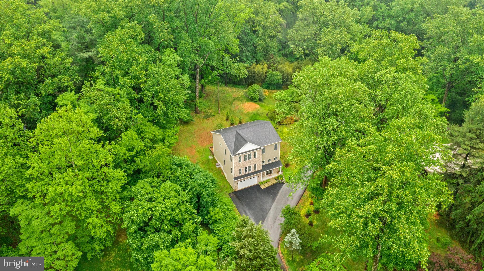 1032 Terrace Gln
