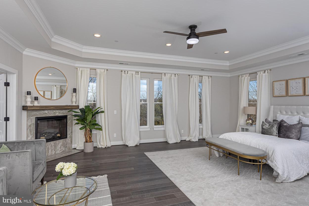 1032 Terrace Gln