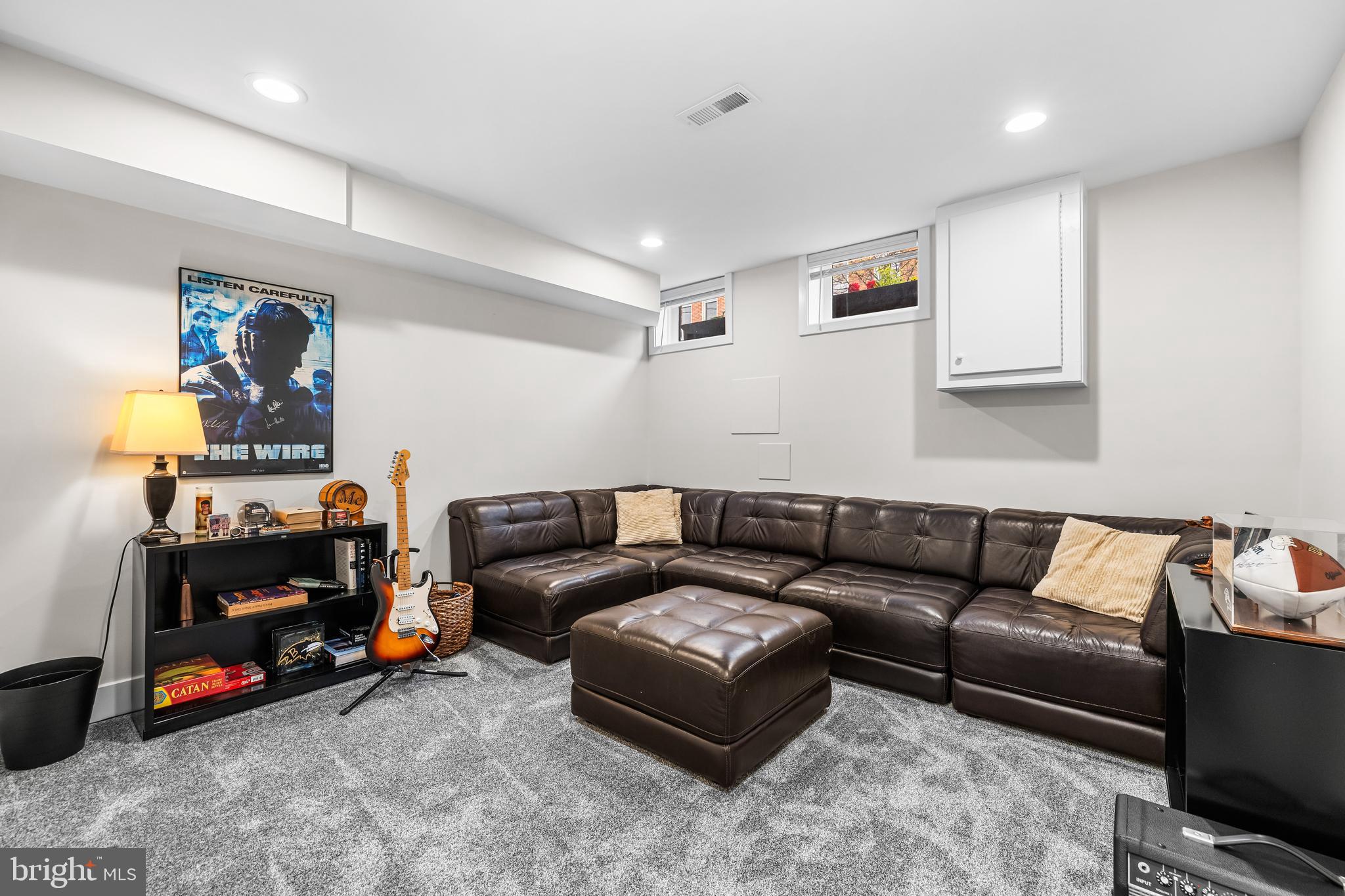 1292 Riverside Ave