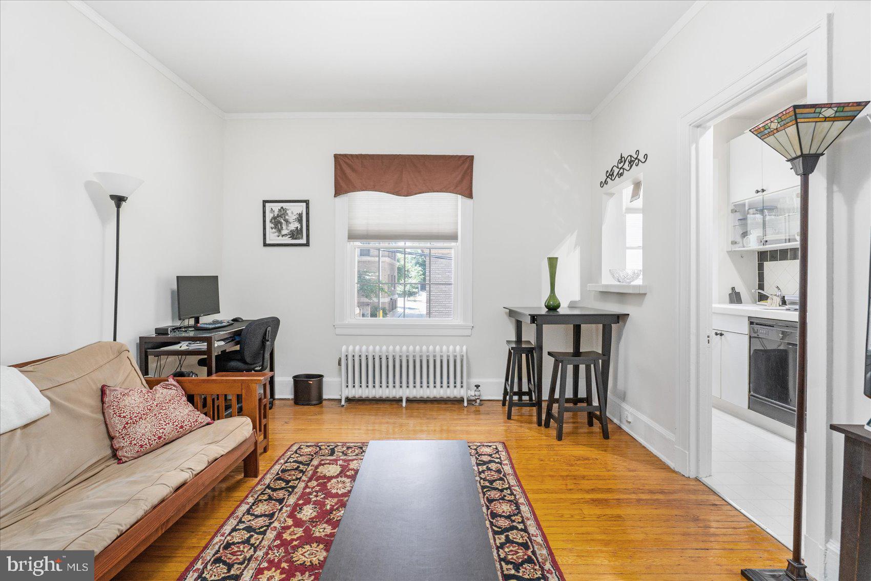 103 W 39TH STREET W E2
