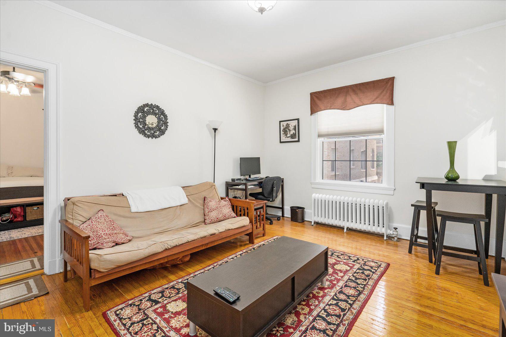 103 W 39TH STREET W E2