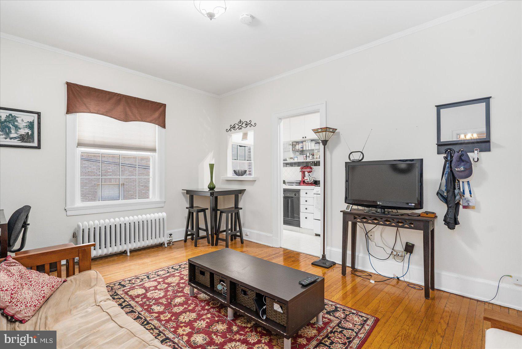 103 W 39TH STREET W E2