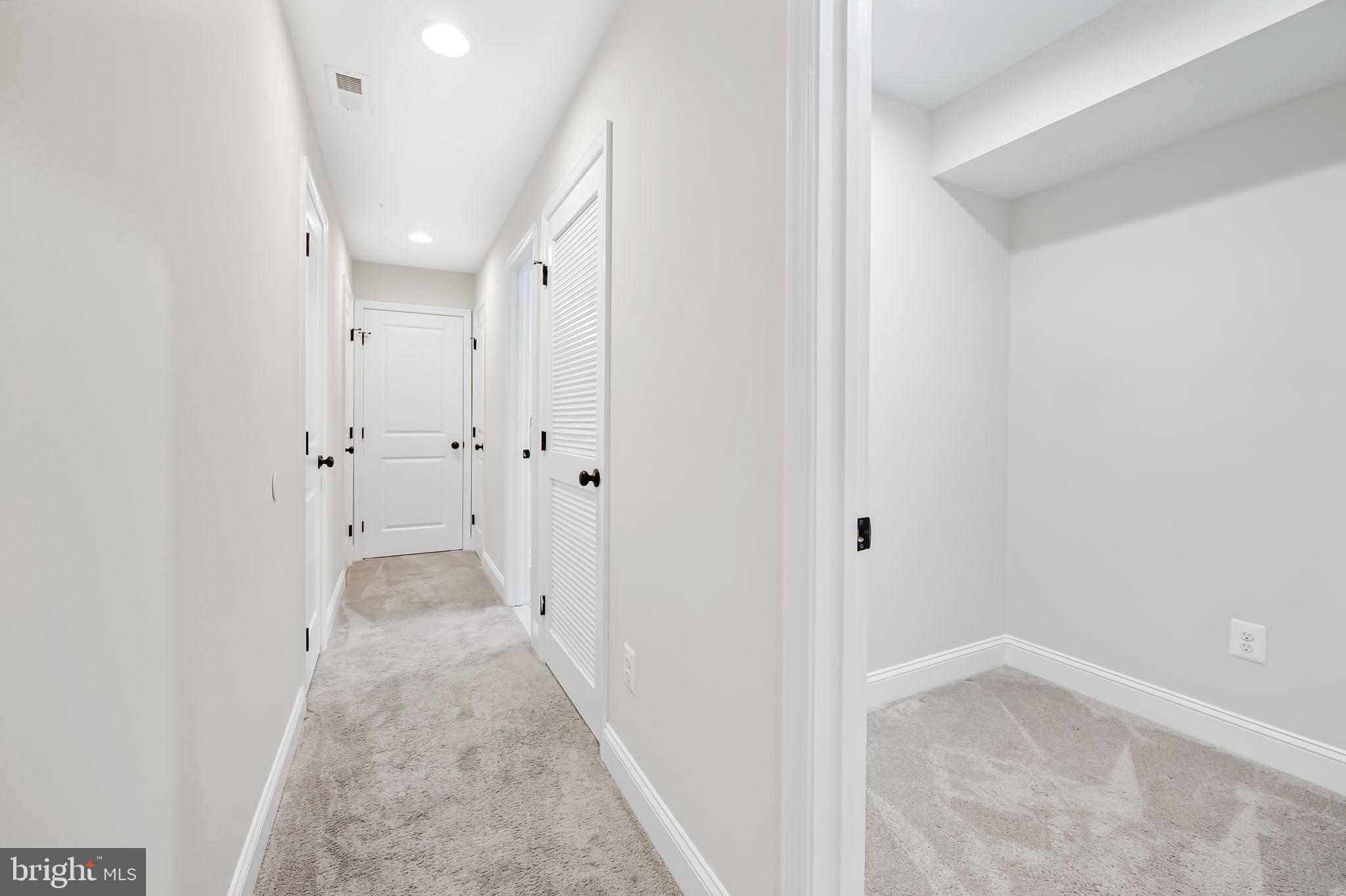 103 W OSTEND STREET