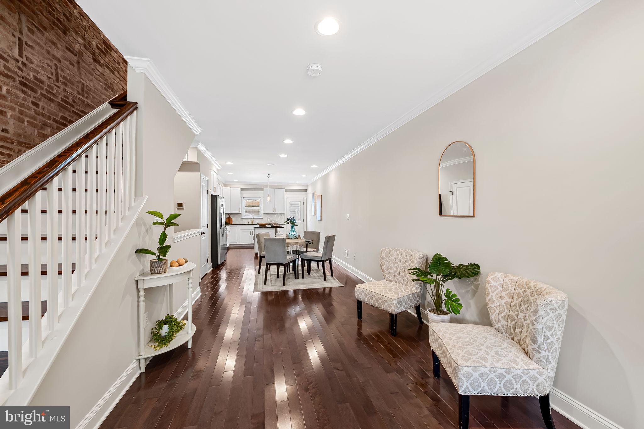 103 W OSTEND STREET