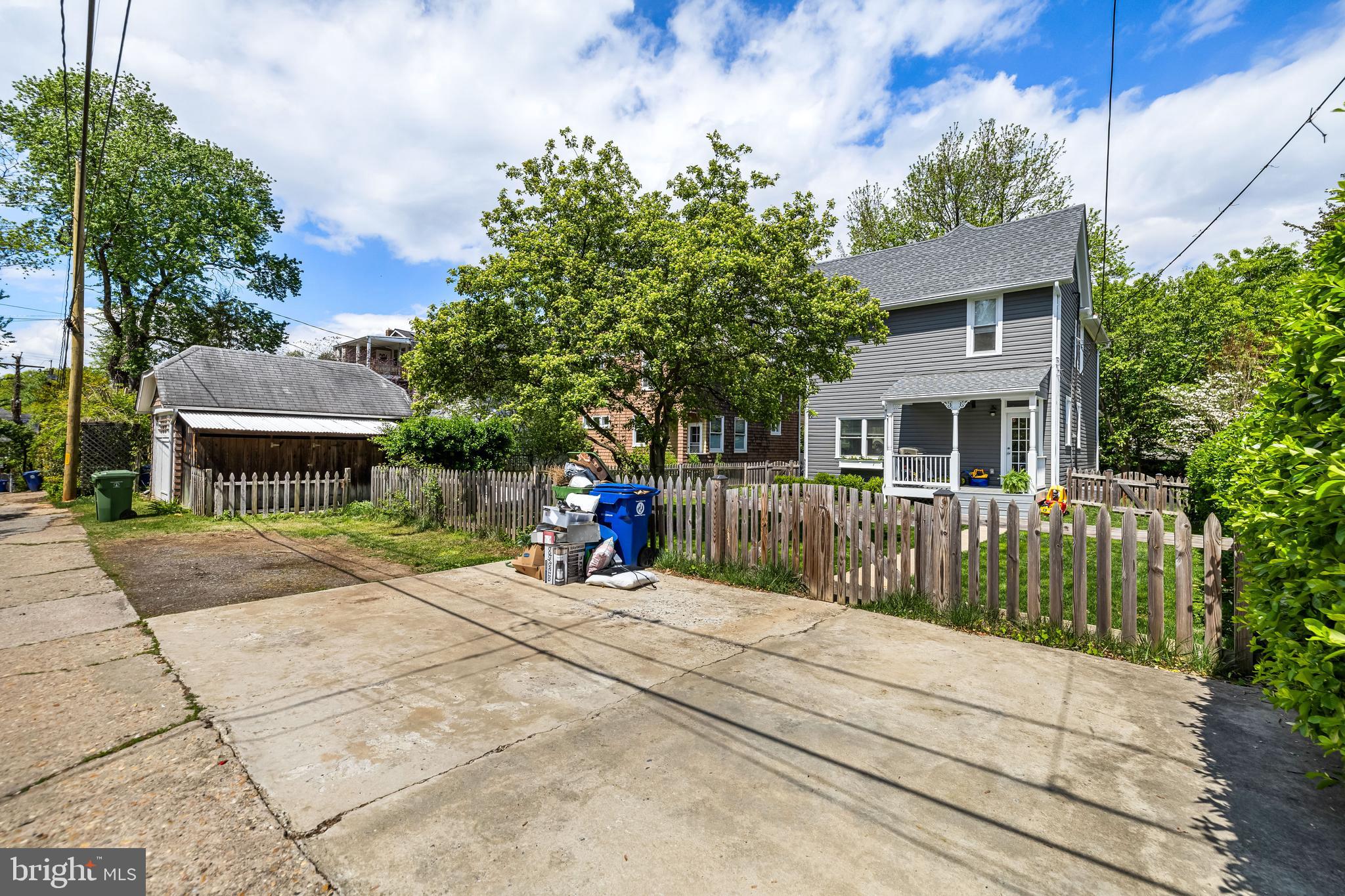 717 SAINT JOHNS ROAD
