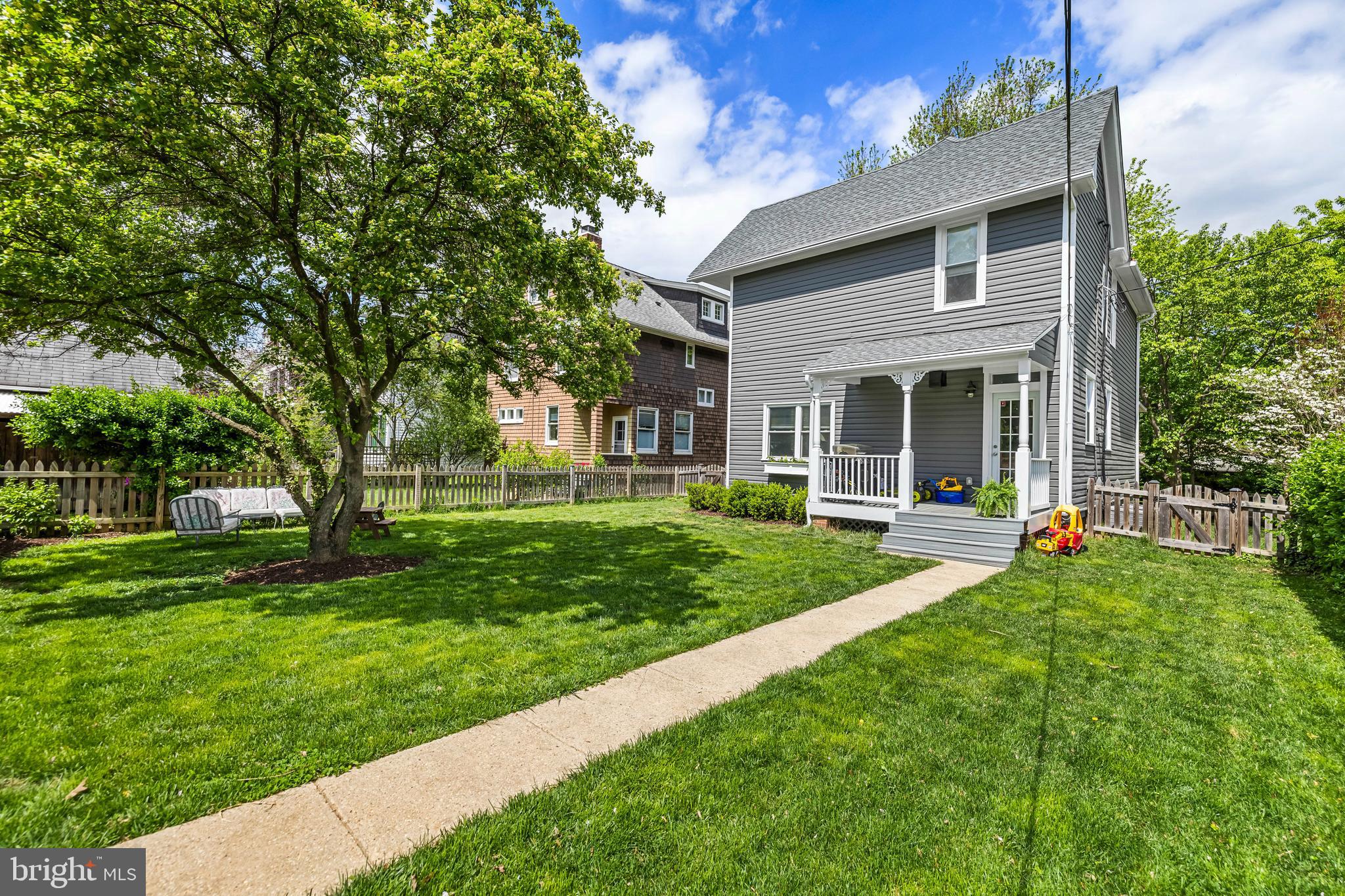 717 SAINT JOHNS ROAD