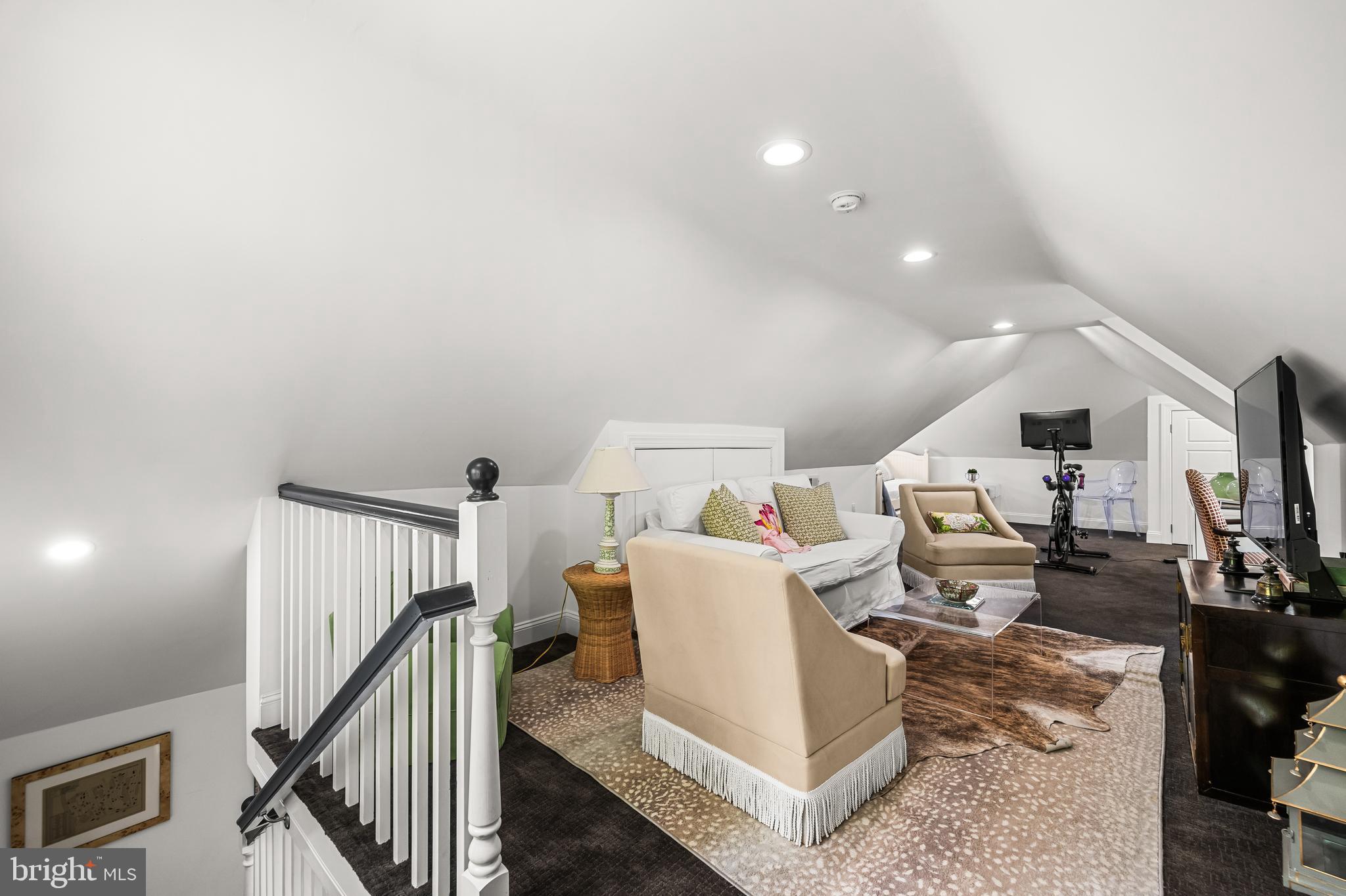 717 SAINT JOHNS ROAD