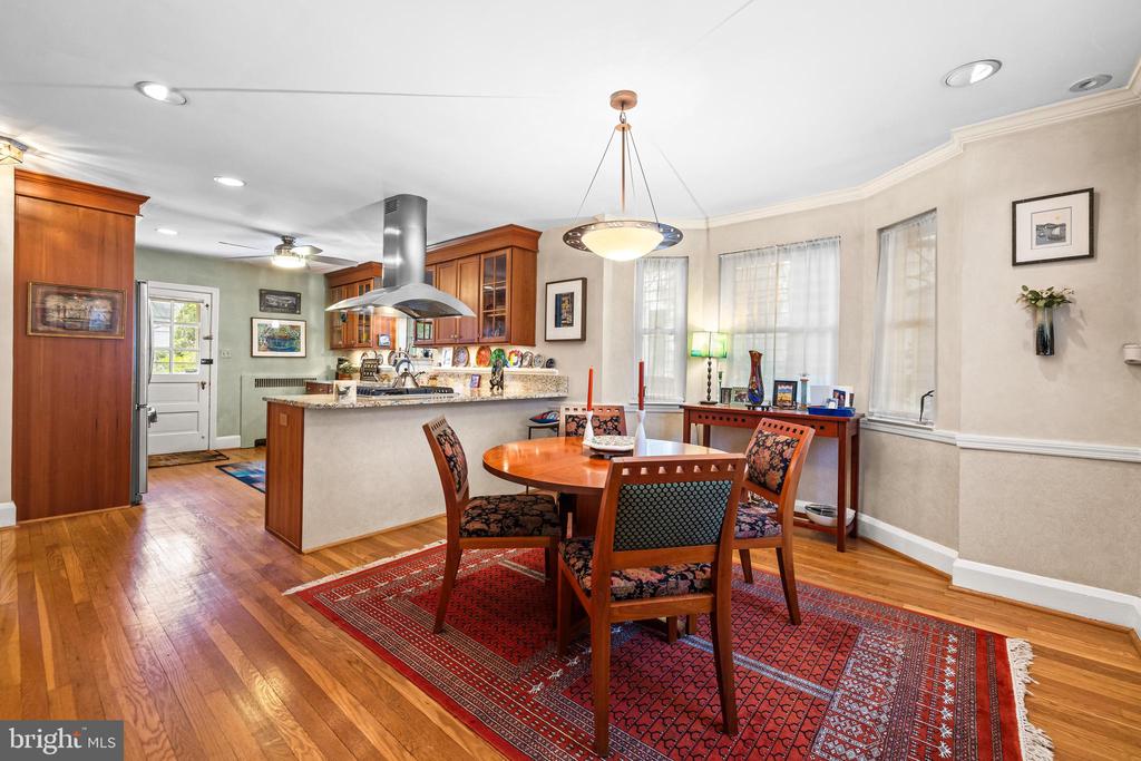 4408 SEDGWICK ROAD