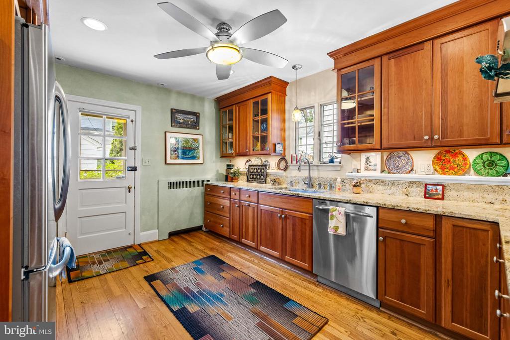 4408 SEDGWICK ROAD