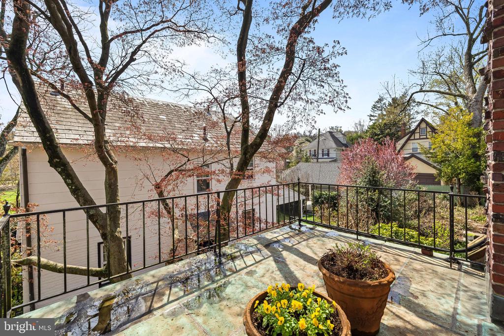4408 SEDGWICK ROAD