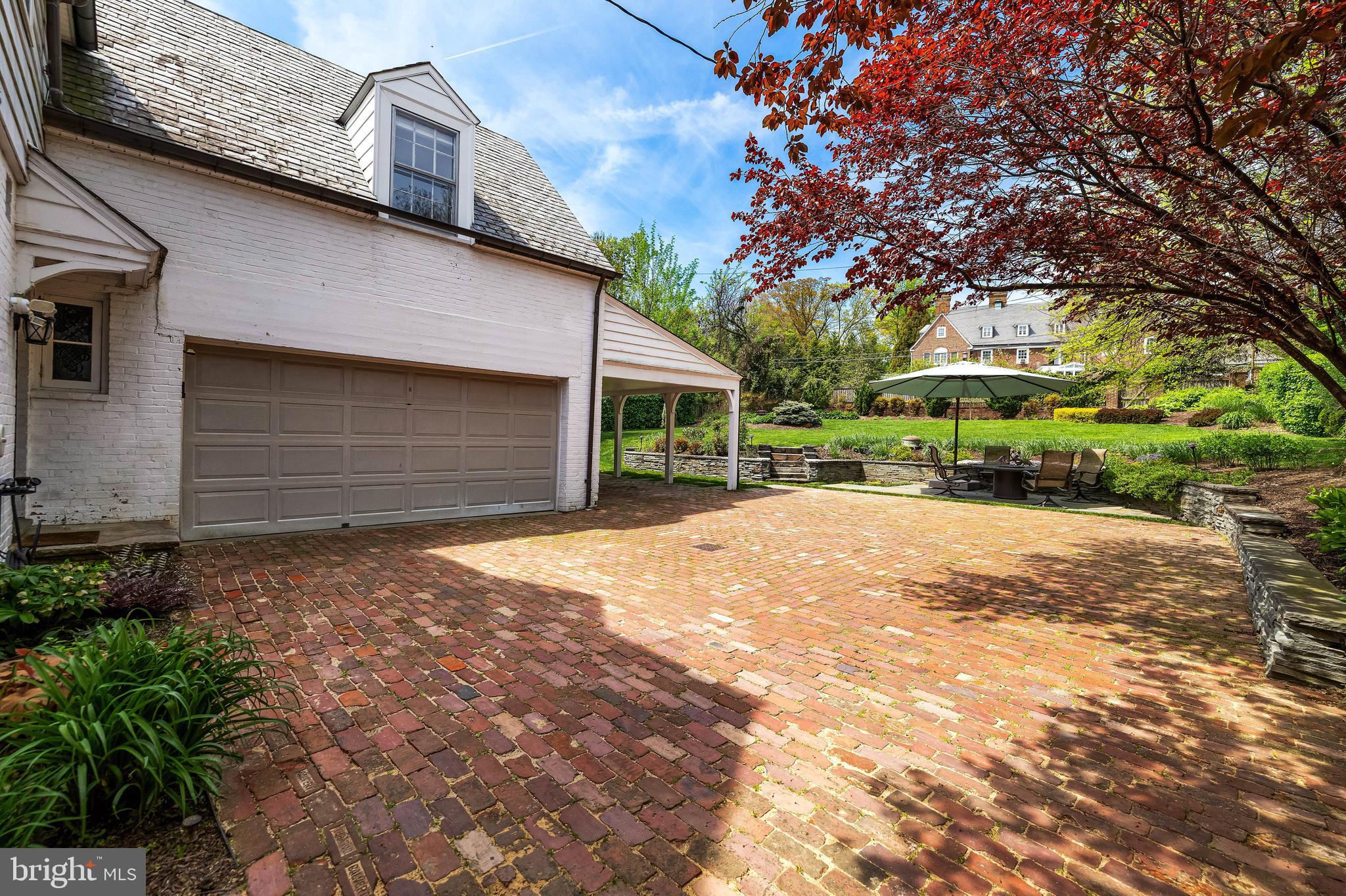 206 KEMBLE ROAD