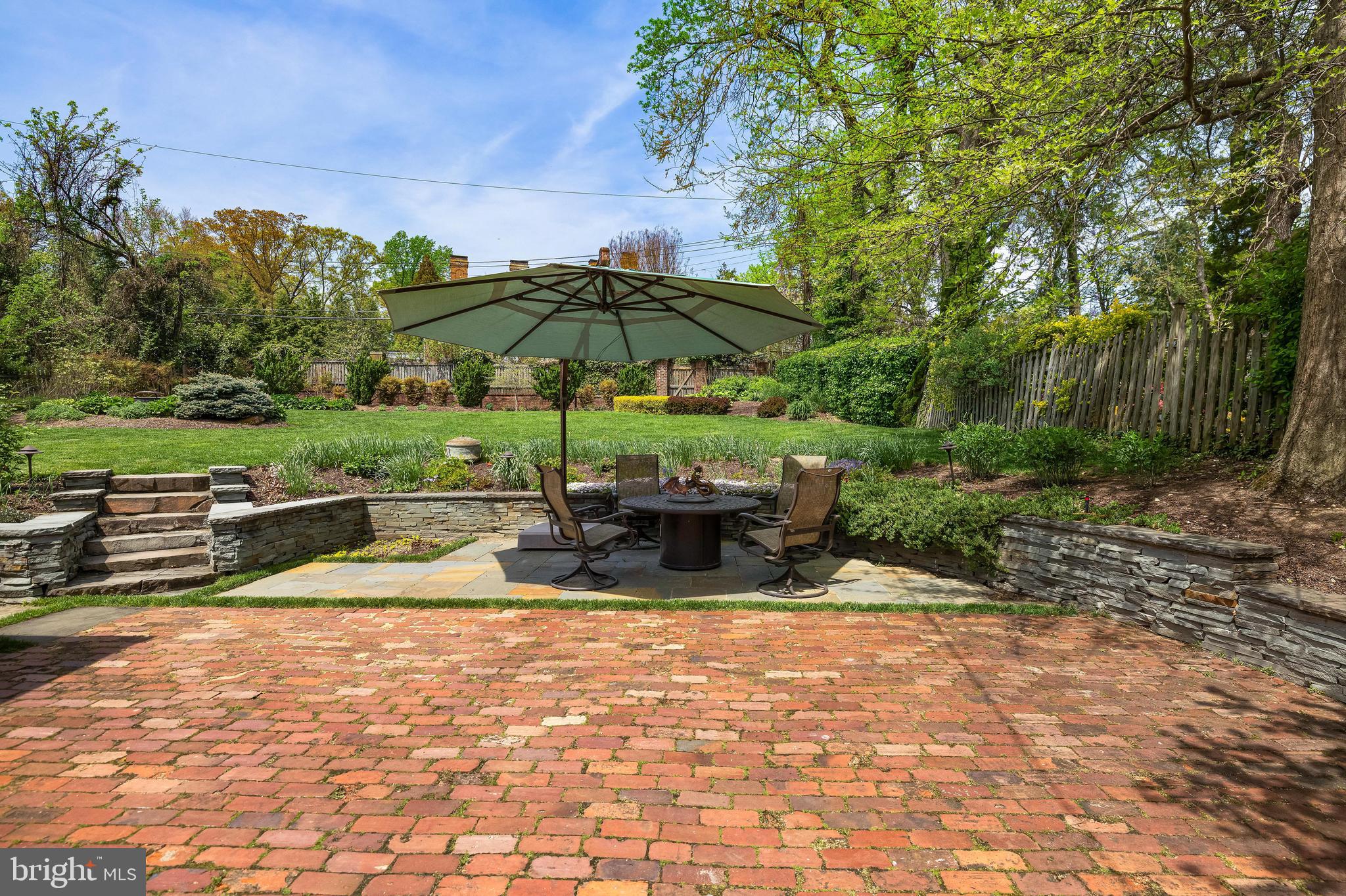 206 KEMBLE ROAD
