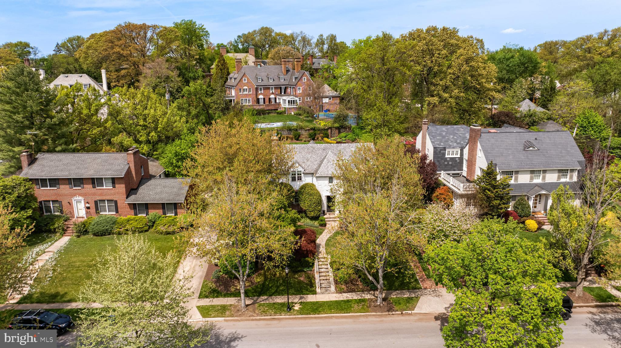 206 KEMBLE ROAD