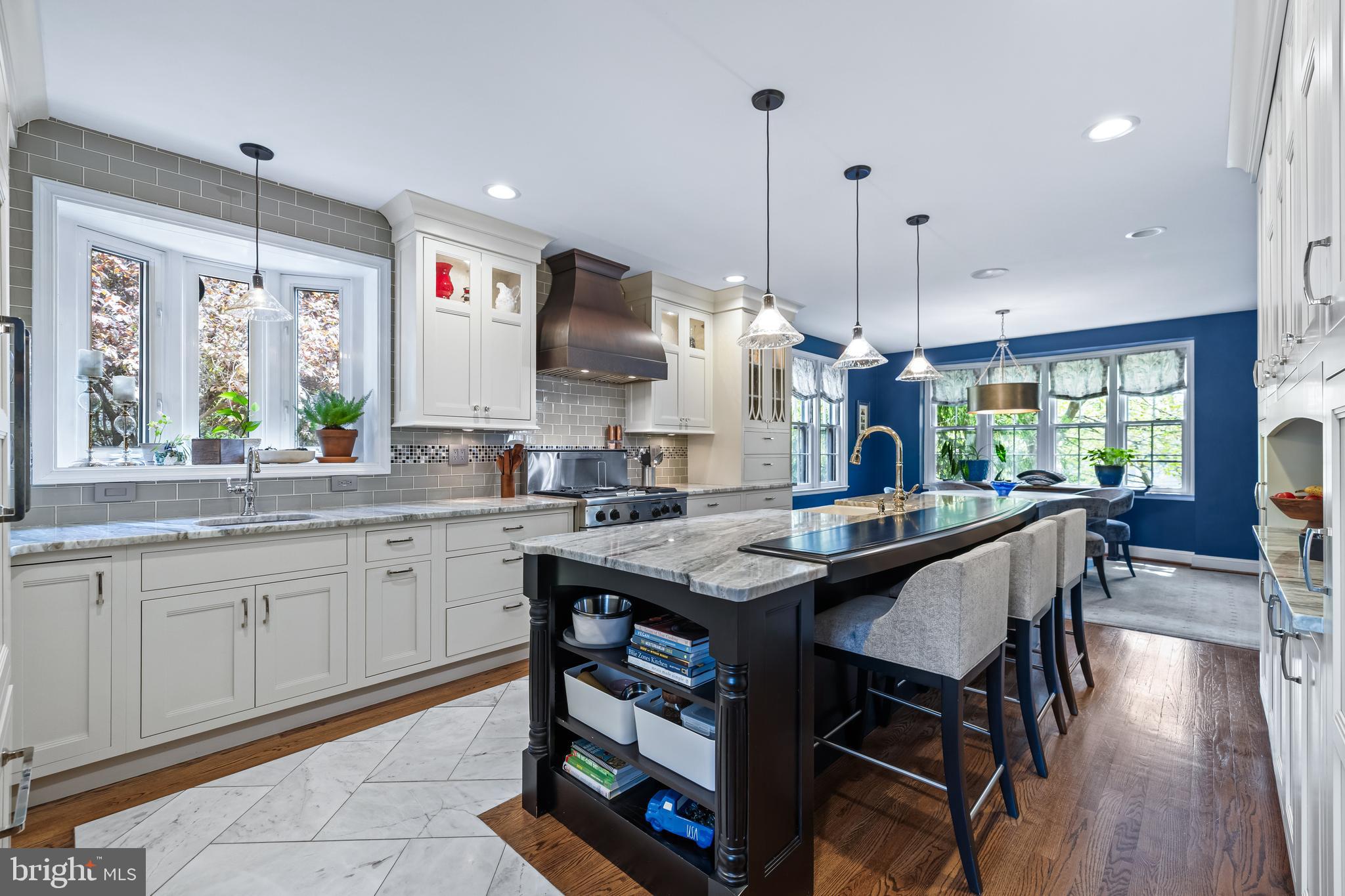 206 KEMBLE ROAD