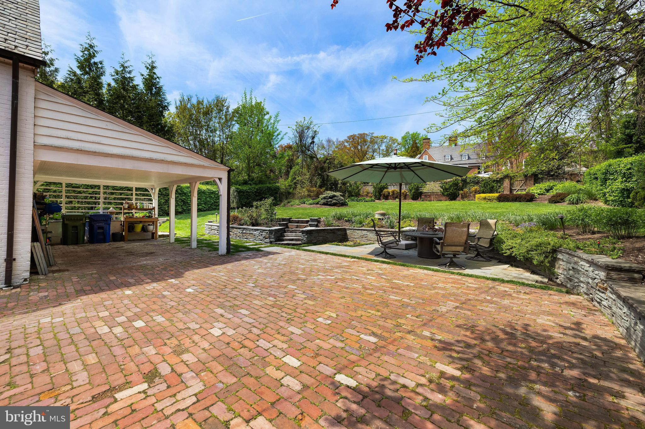 206 KEMBLE ROAD