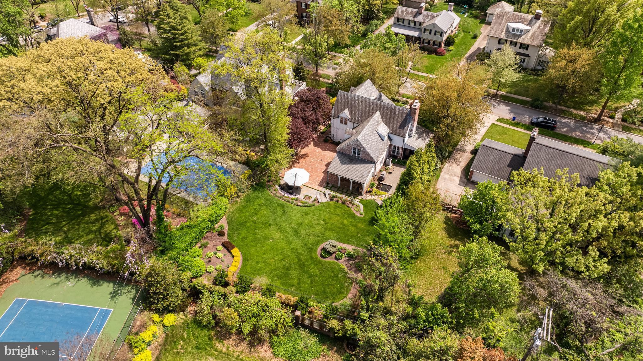 206 KEMBLE ROAD