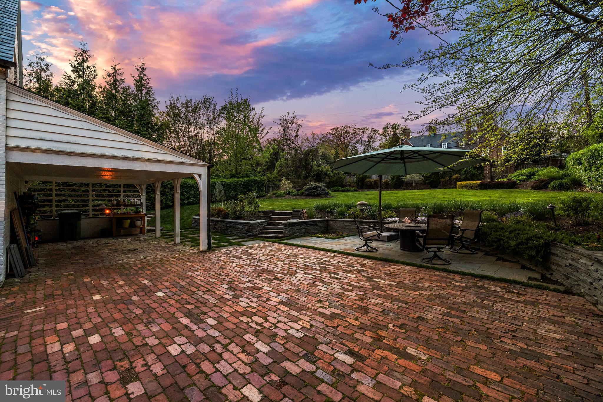 206 KEMBLE ROAD
