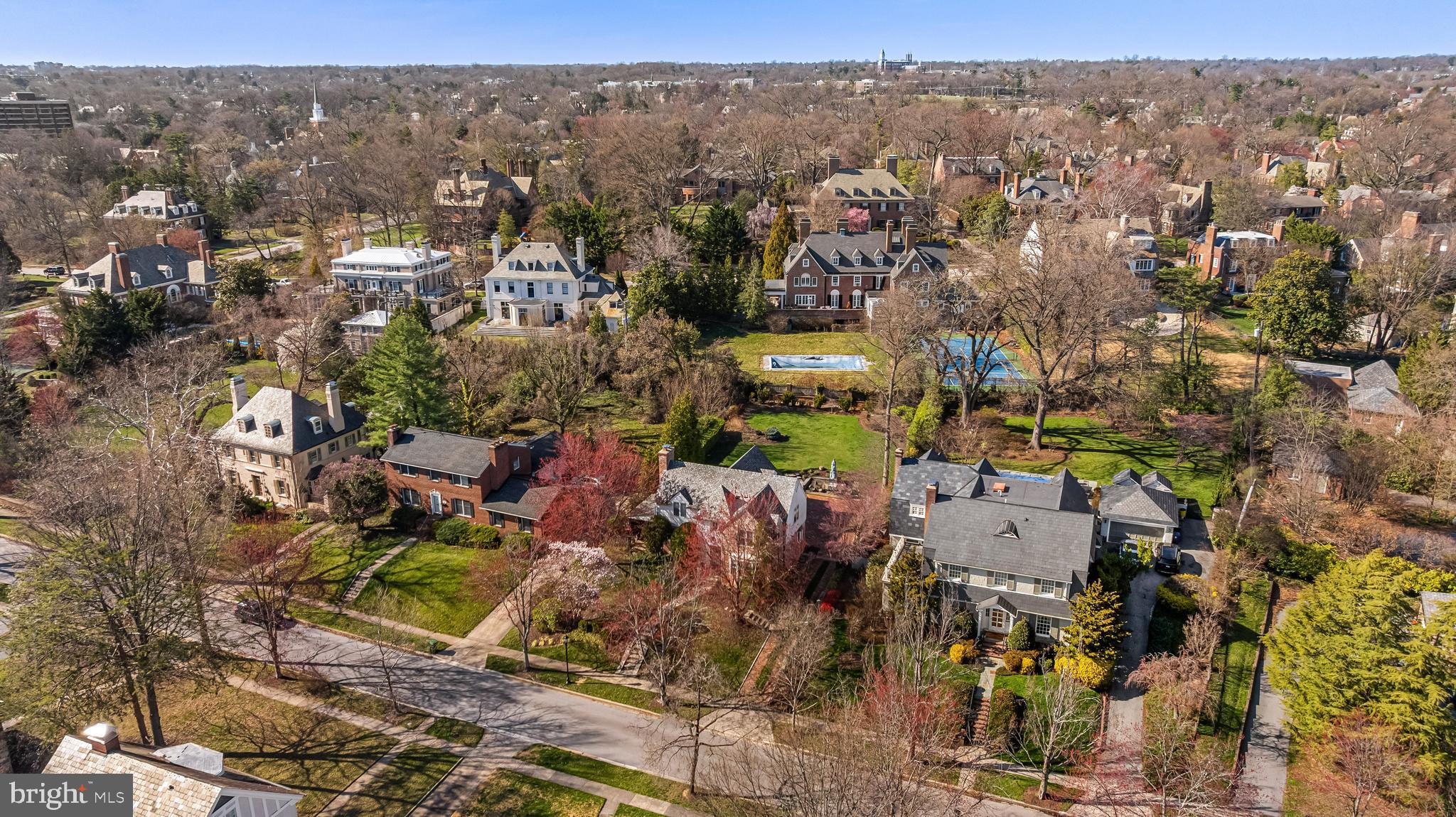 206 KEMBLE ROAD
