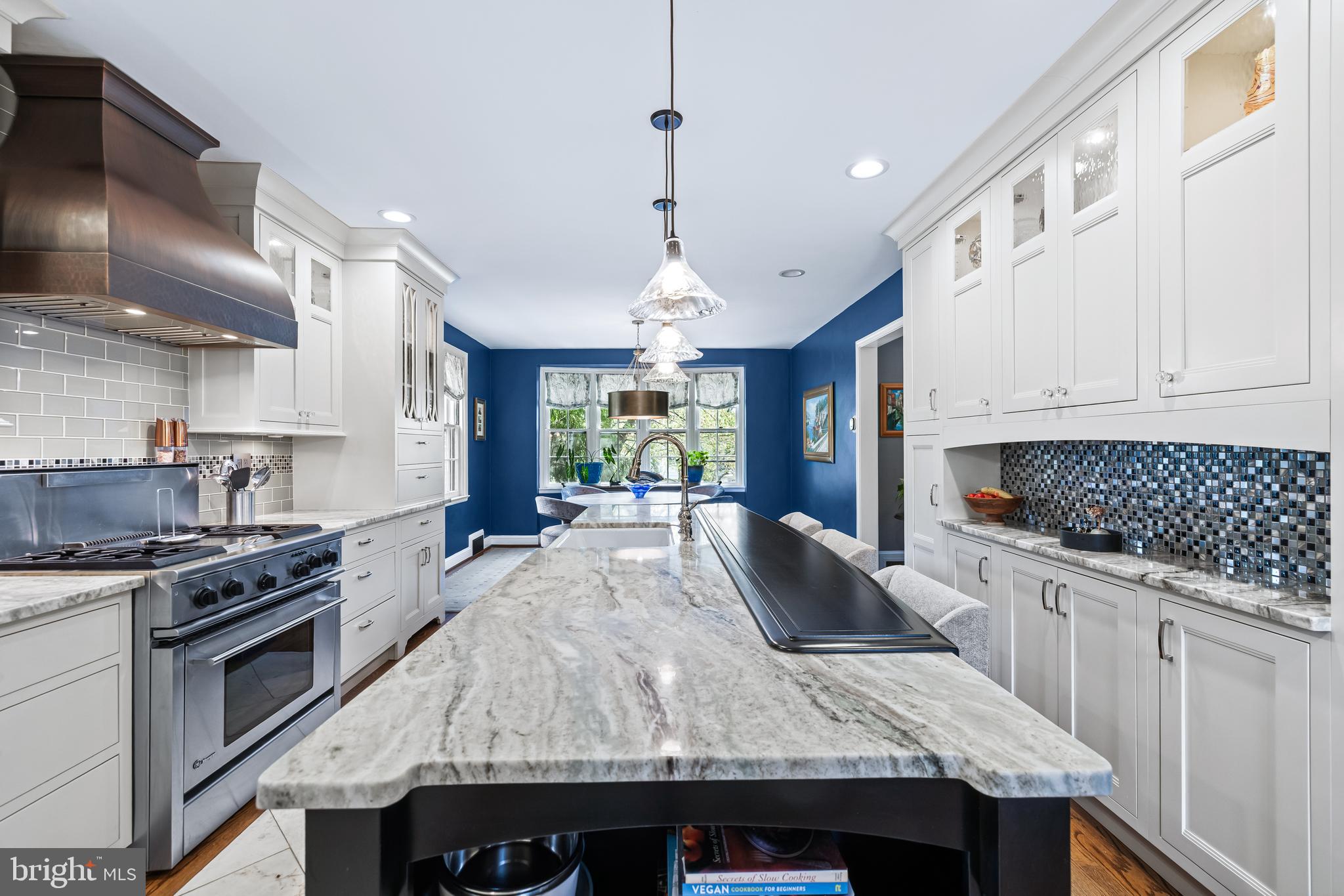 206 KEMBLE ROAD