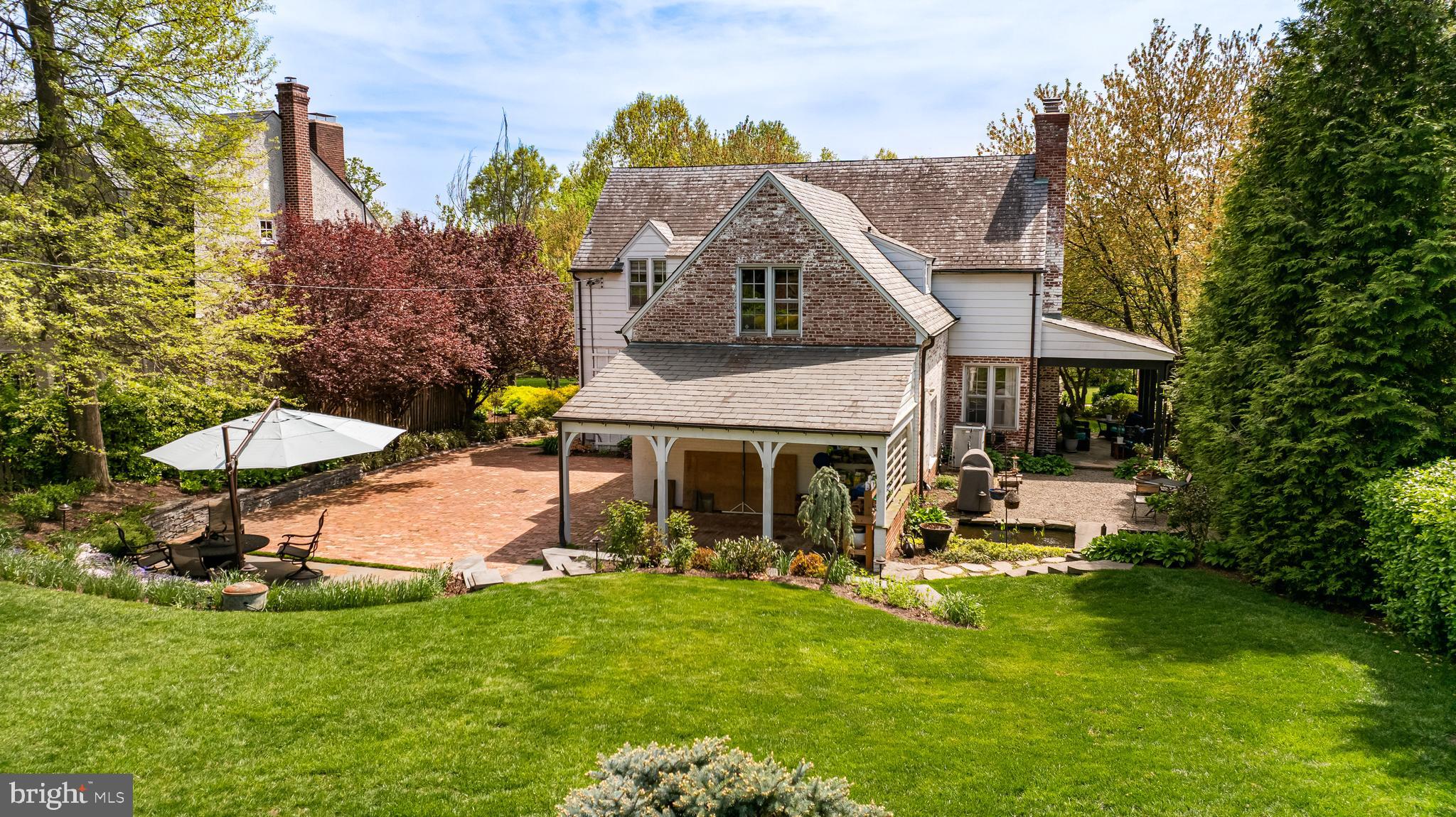 206 KEMBLE ROAD