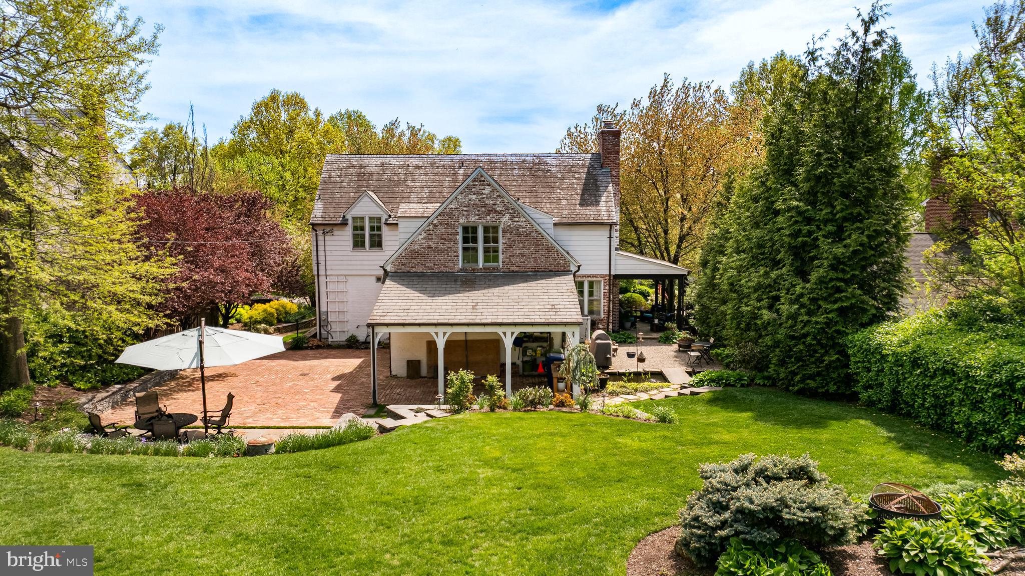 206 KEMBLE ROAD