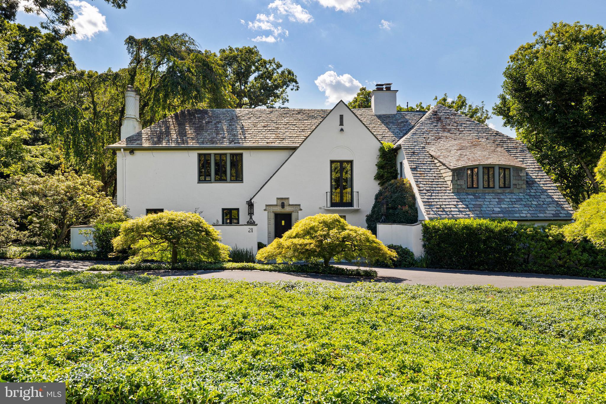 21 BLYTHEWOOD ROAD