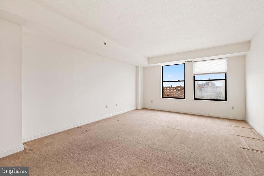 3704 N CHARLES STREET 1403