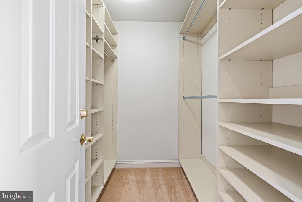 3704 N CHARLES STREET 1403