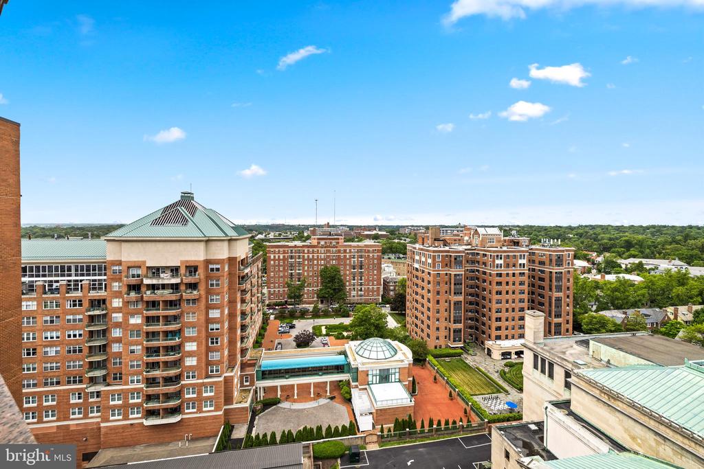 3704 N CHARLES STREET 1403