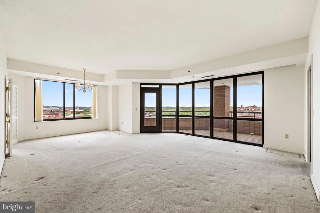 3704 N CHARLES STREET 1403