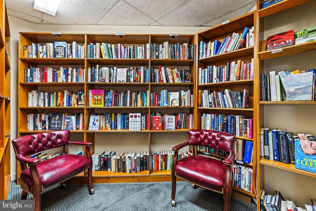 3704 N CHARLES STREET 1403