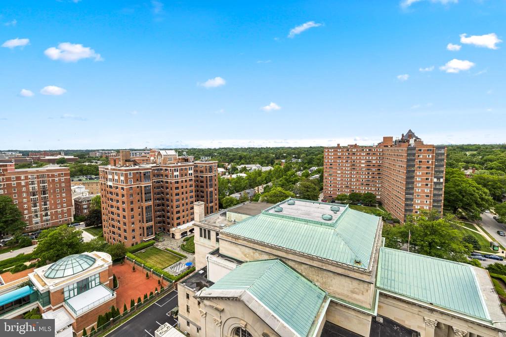 3704 N CHARLES STREET 1403