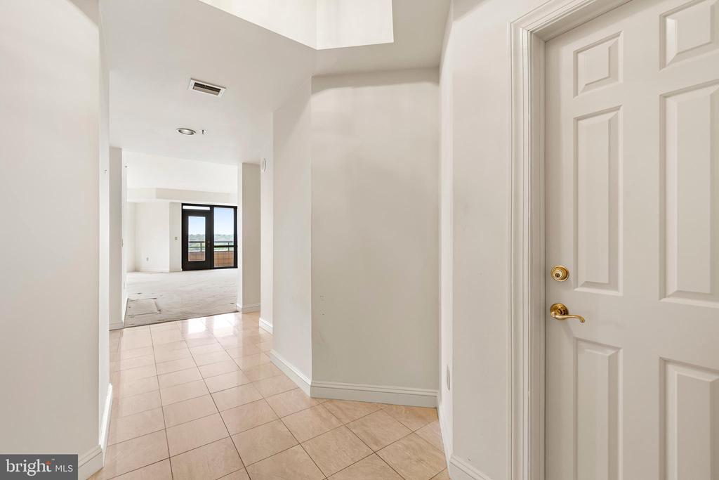 3704 N CHARLES STREET 1403