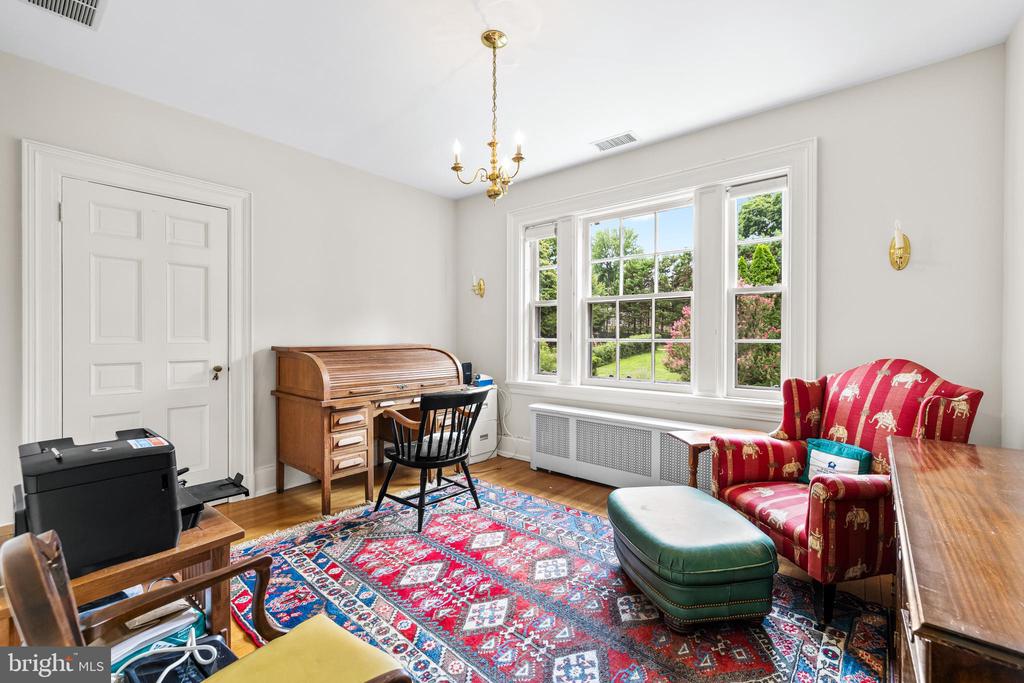 811 SAINT GEORGES ROAD
