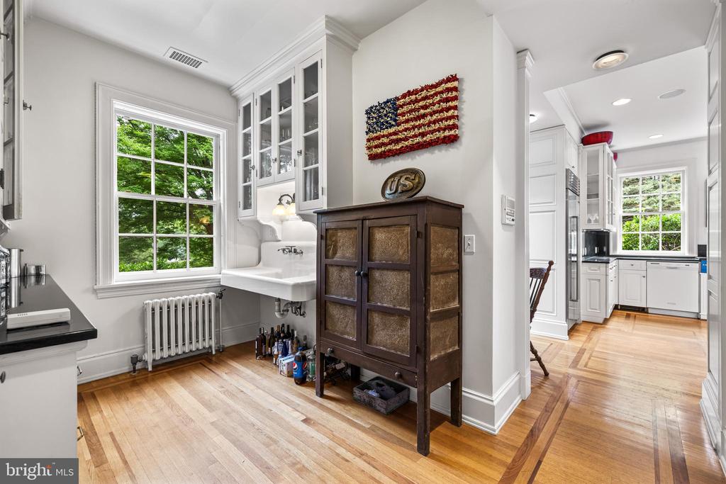 811 SAINT GEORGES ROAD