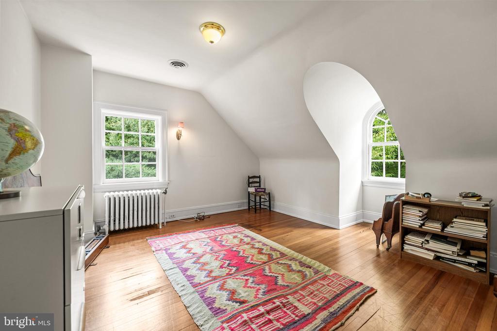 811 SAINT GEORGES ROAD