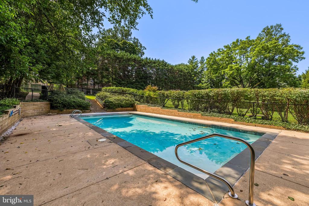 811 SAINT GEORGES ROAD