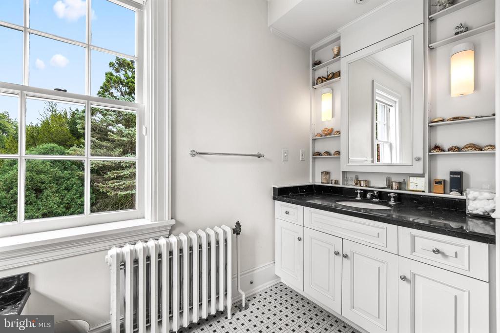 811 SAINT GEORGES ROAD