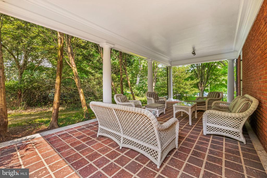 811 SAINT GEORGES ROAD