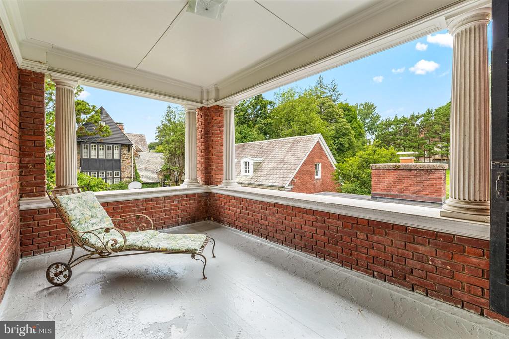811 SAINT GEORGES ROAD