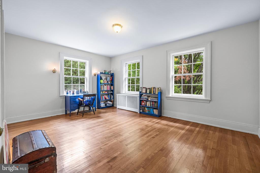 811 SAINT GEORGES ROAD